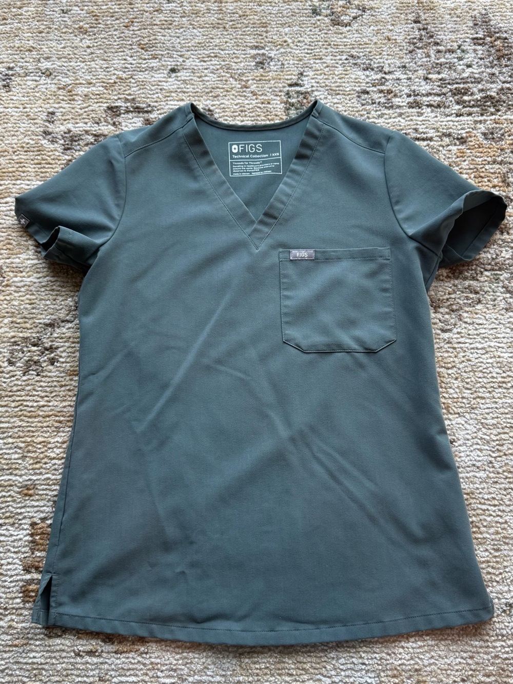 FIGS Bonsai Women's V-Neck Scrub Top - XXS